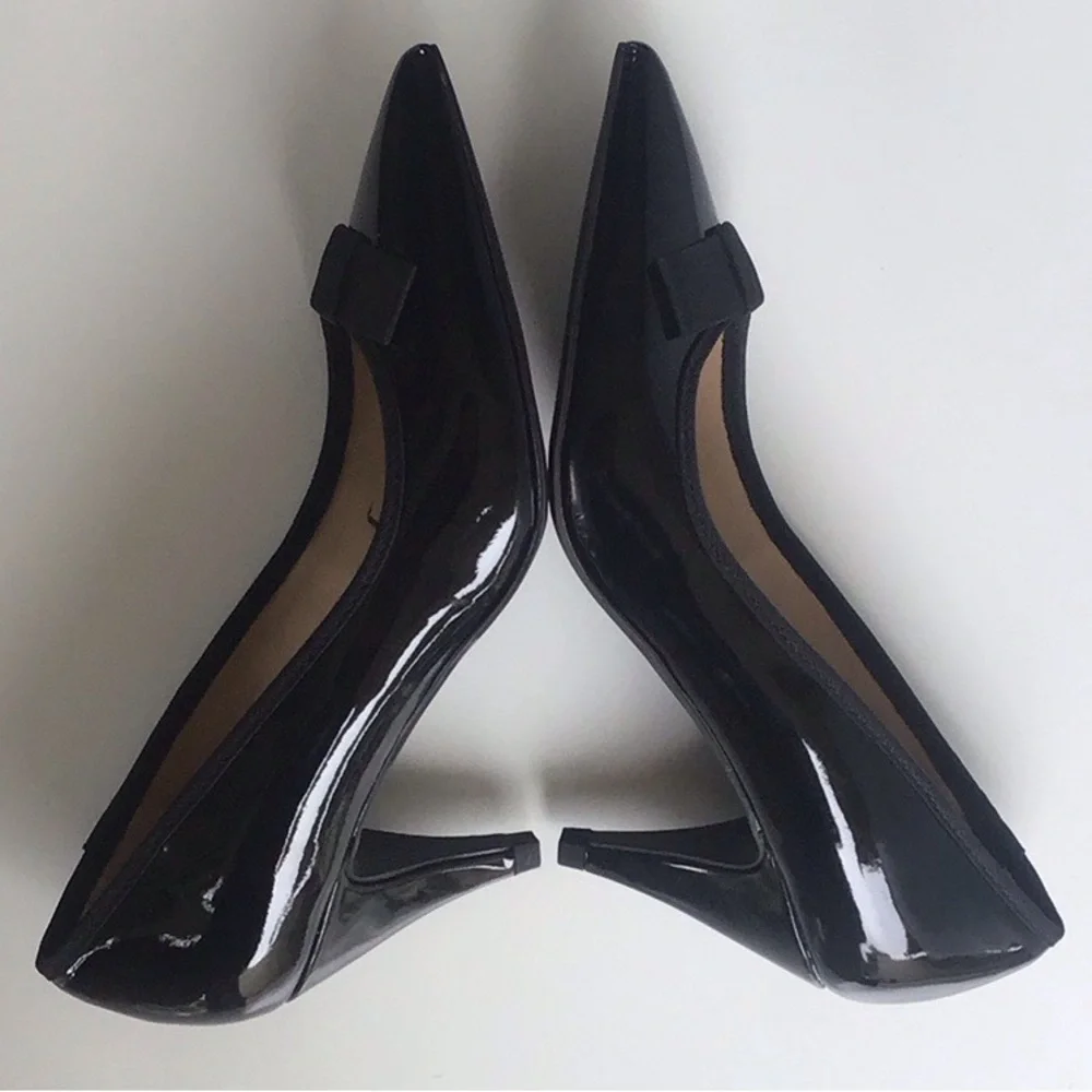Zara black pointy bow patent heels